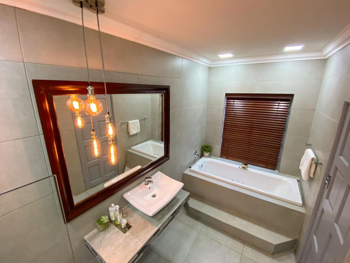 Spacube Luxury Suites And Spa Pretoria-Noord Eksteriør billede