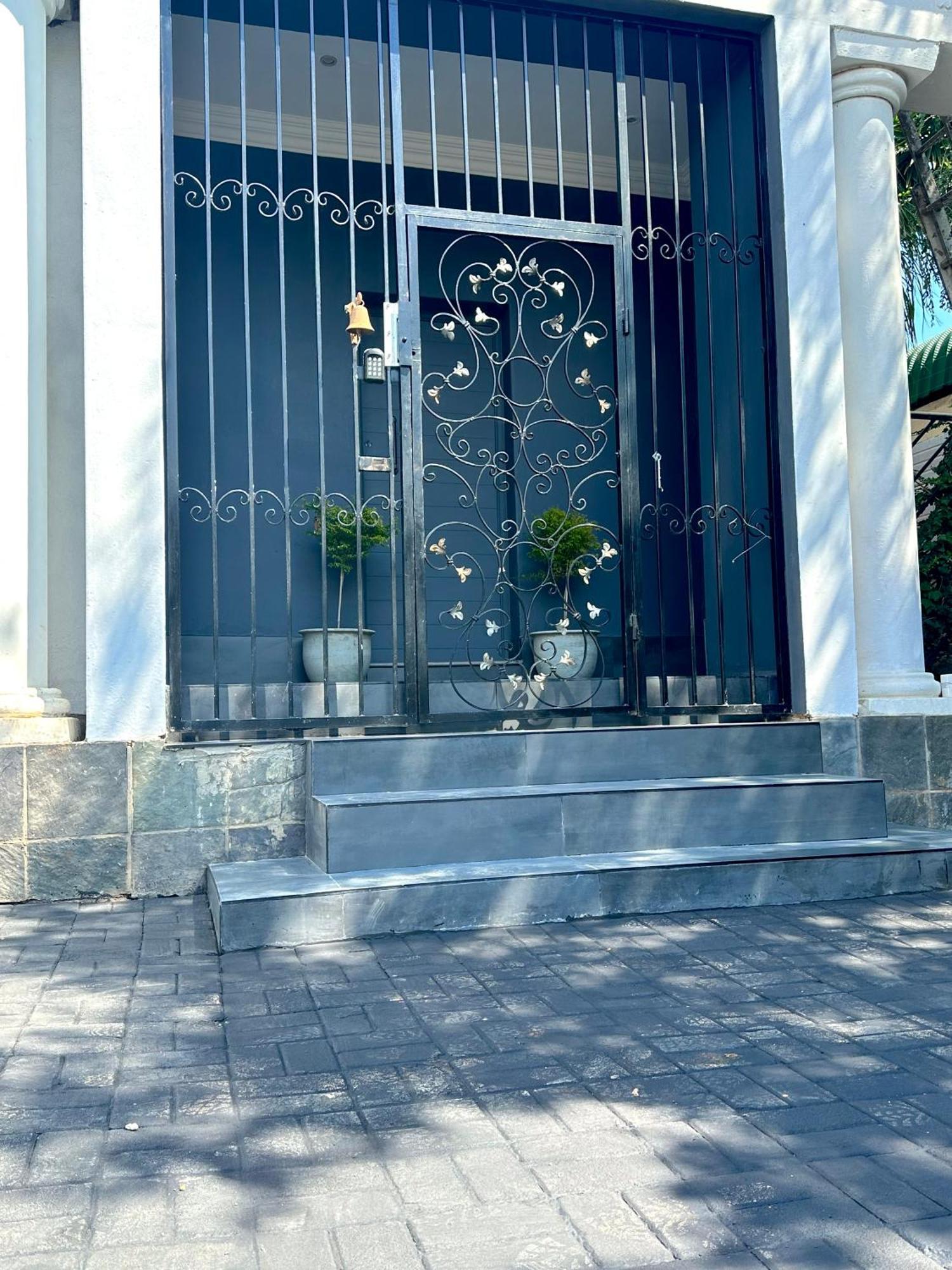 Spacube Luxury Suites And Spa Pretoria-Noord Eksteriør billede